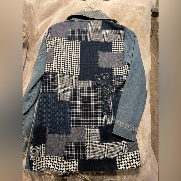 Buckle jean jacket - Picture 2 of 2